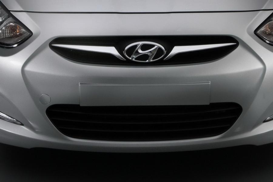  Hyundai Solaris 2011 года  (фото 42 из 45)